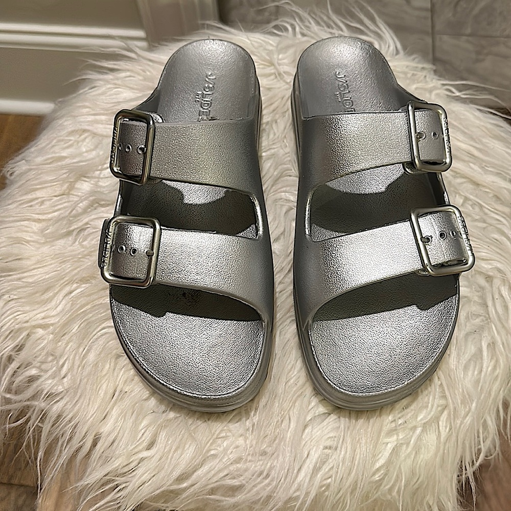 J/Slides sandals